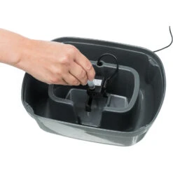 Trixie Drinkfontein Polygon -Hondenspullen Serie Winkel trixie drinkfontein polygon 8